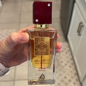 Lataffa Ana Abiyedh Rouge EDP